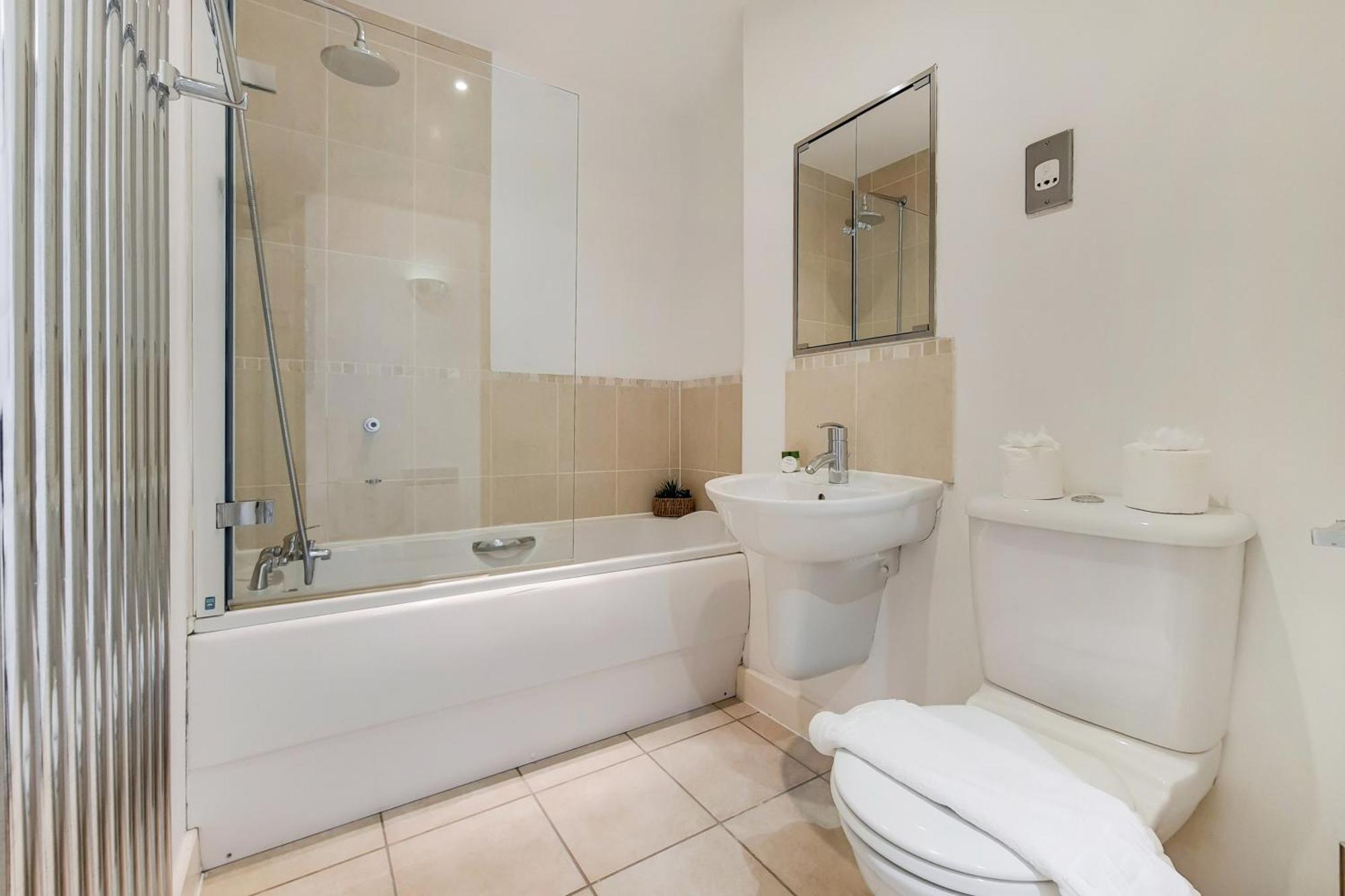Deluxe Two Bed Apartment With River & City View London Exterior foto