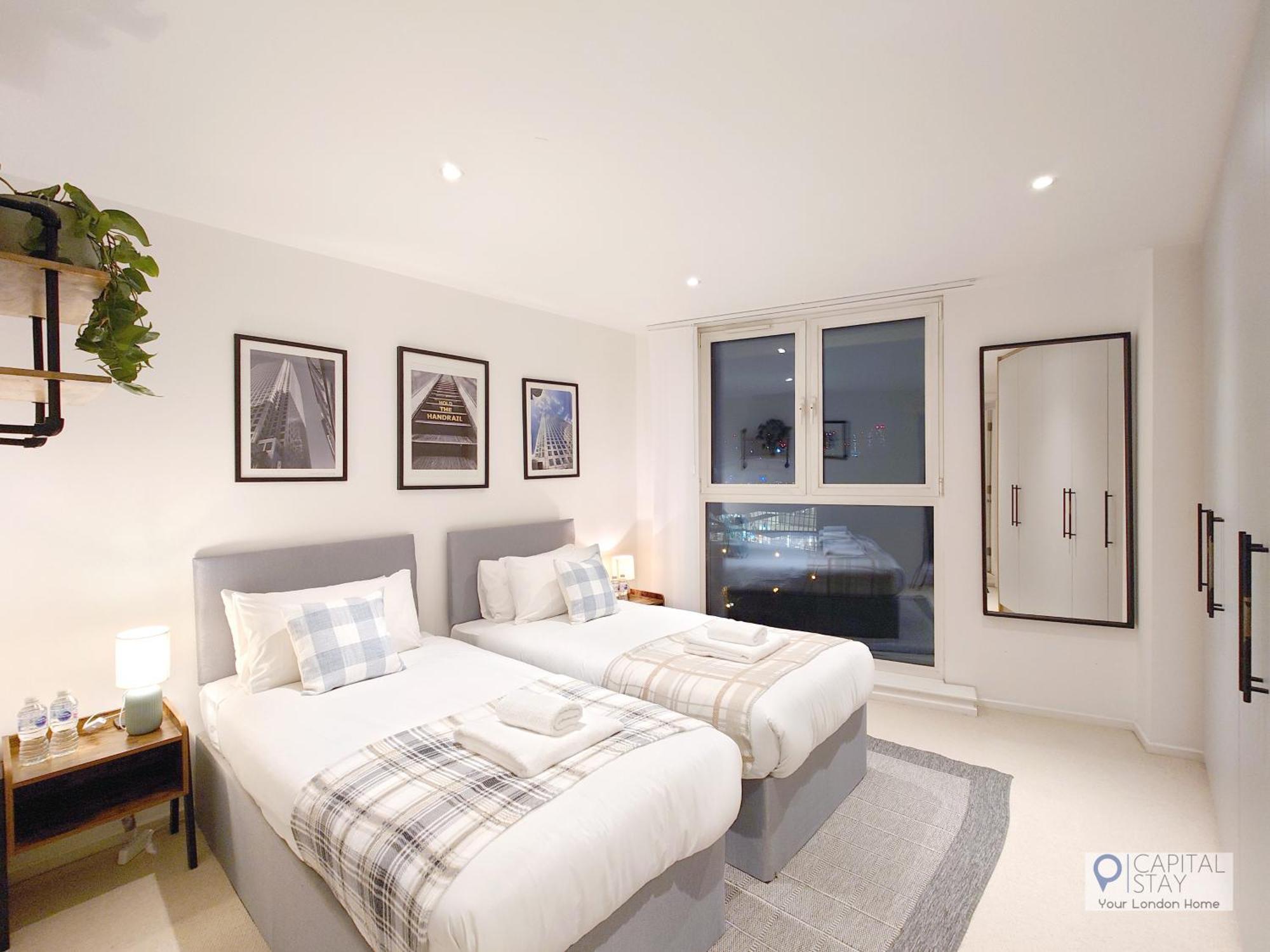Deluxe Two Bed Apartment With River & City View London Exterior foto