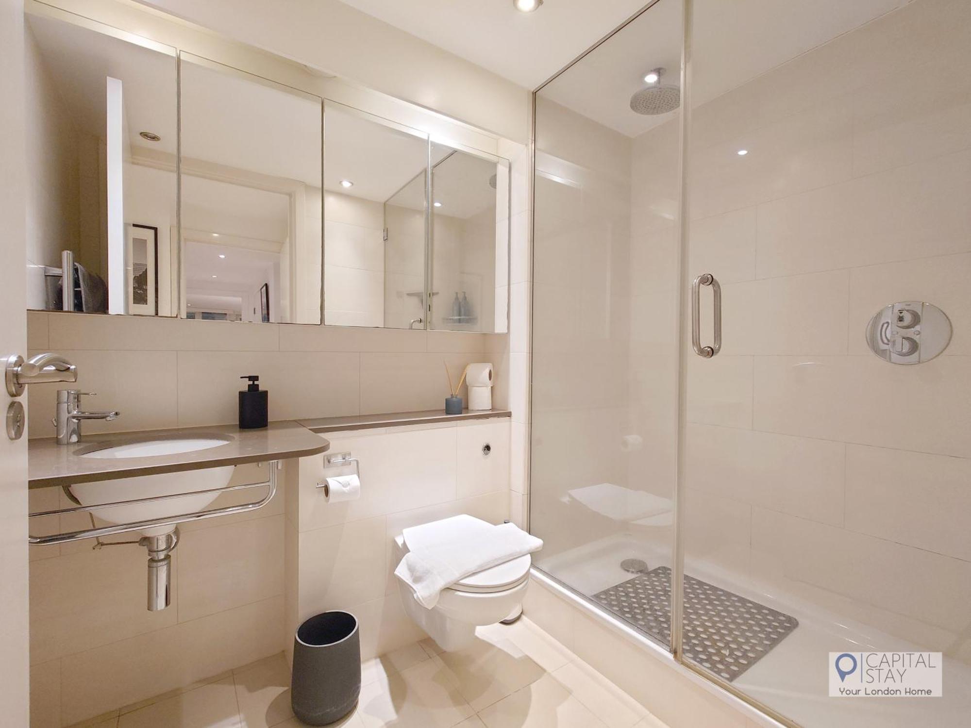 Deluxe Two Bed Apartment With River & City View London Exterior foto